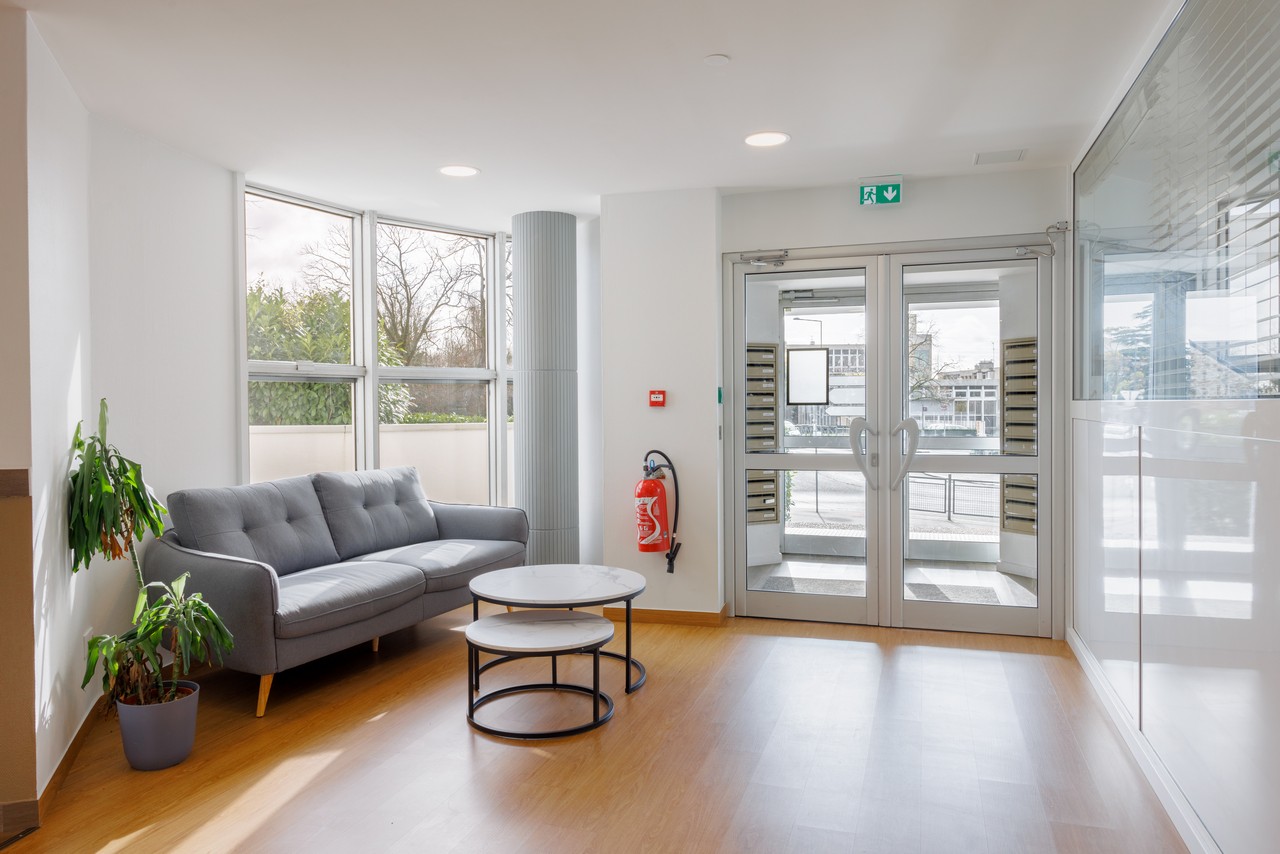 Residence pythagore lhay les roses - Acceuil (2)